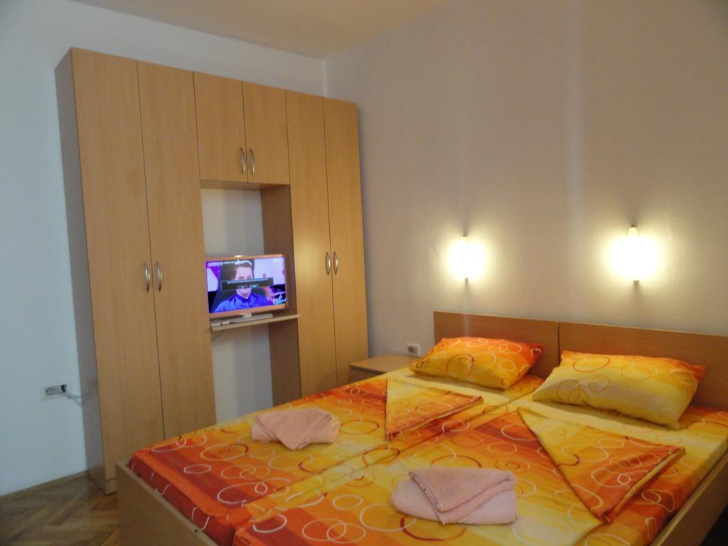Apartments Mare Budva Bilik gambar