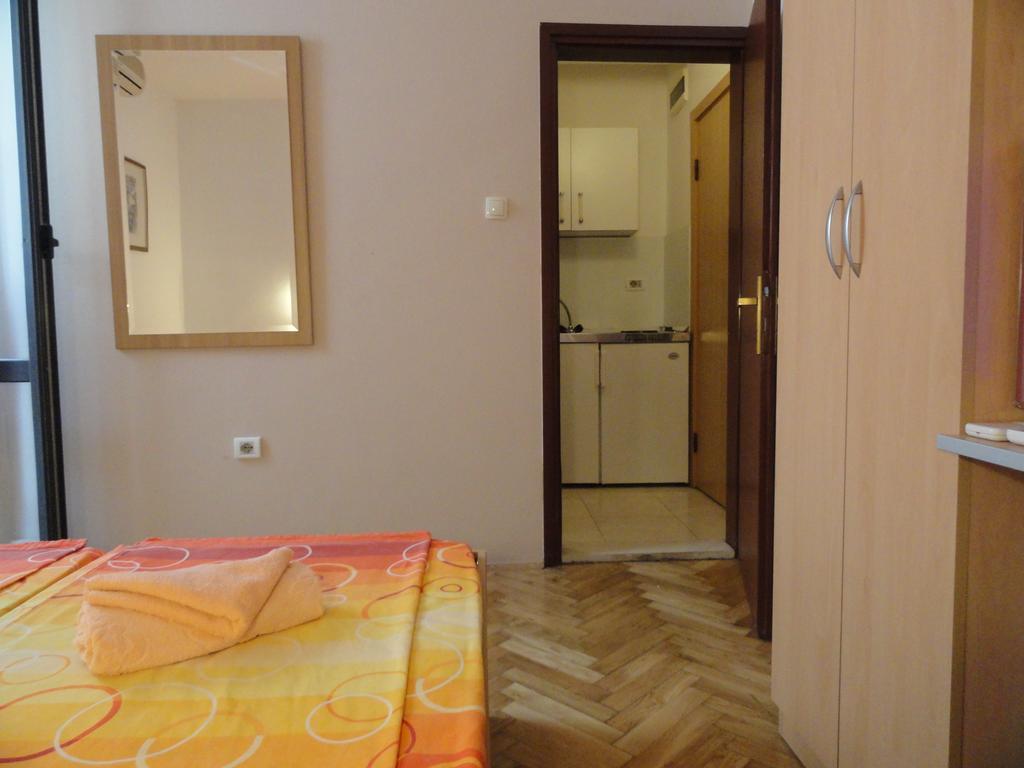 Apartments Mare Budva Bilik gambar