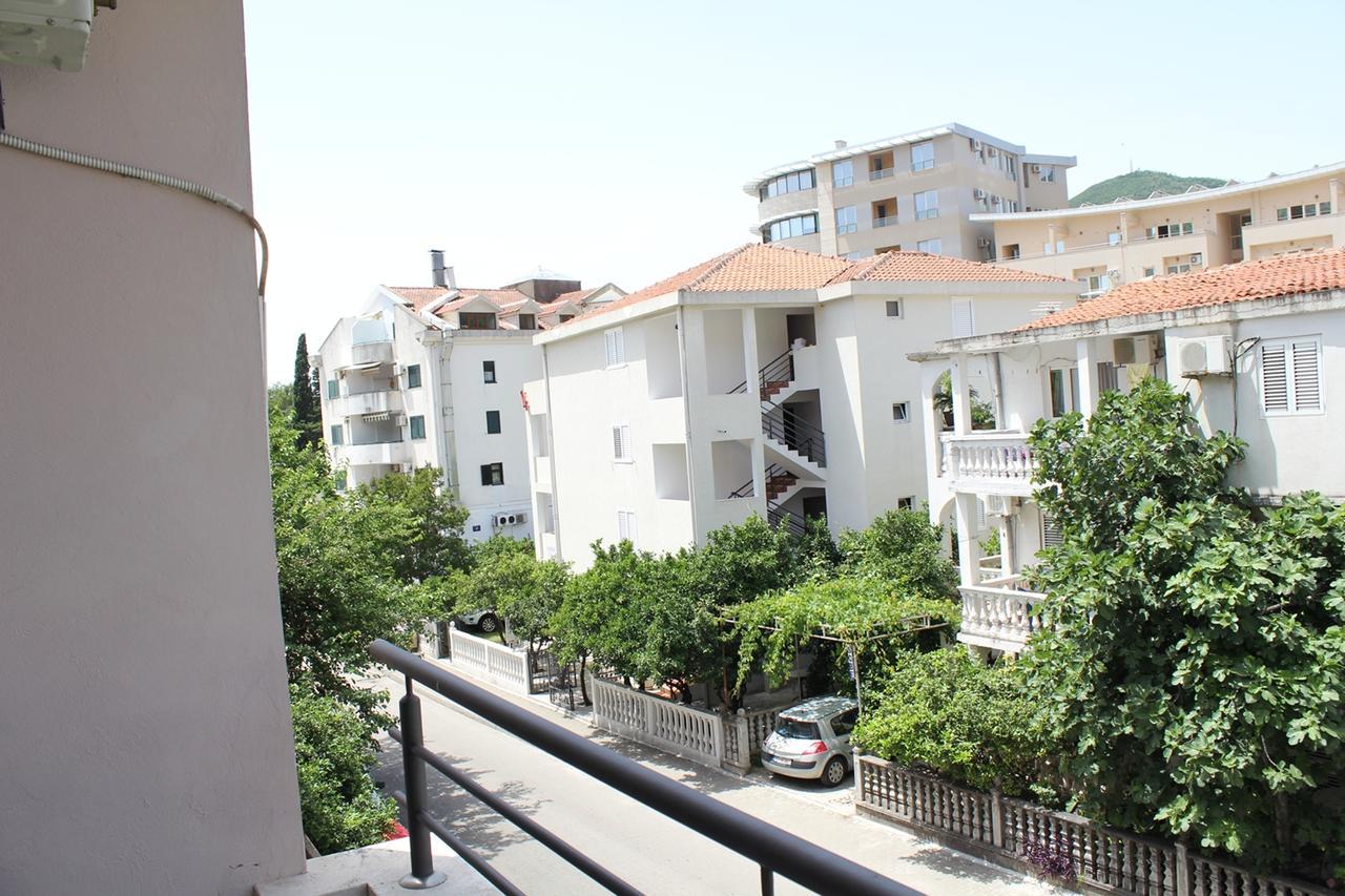 Apartments Mare Budva Bilik gambar