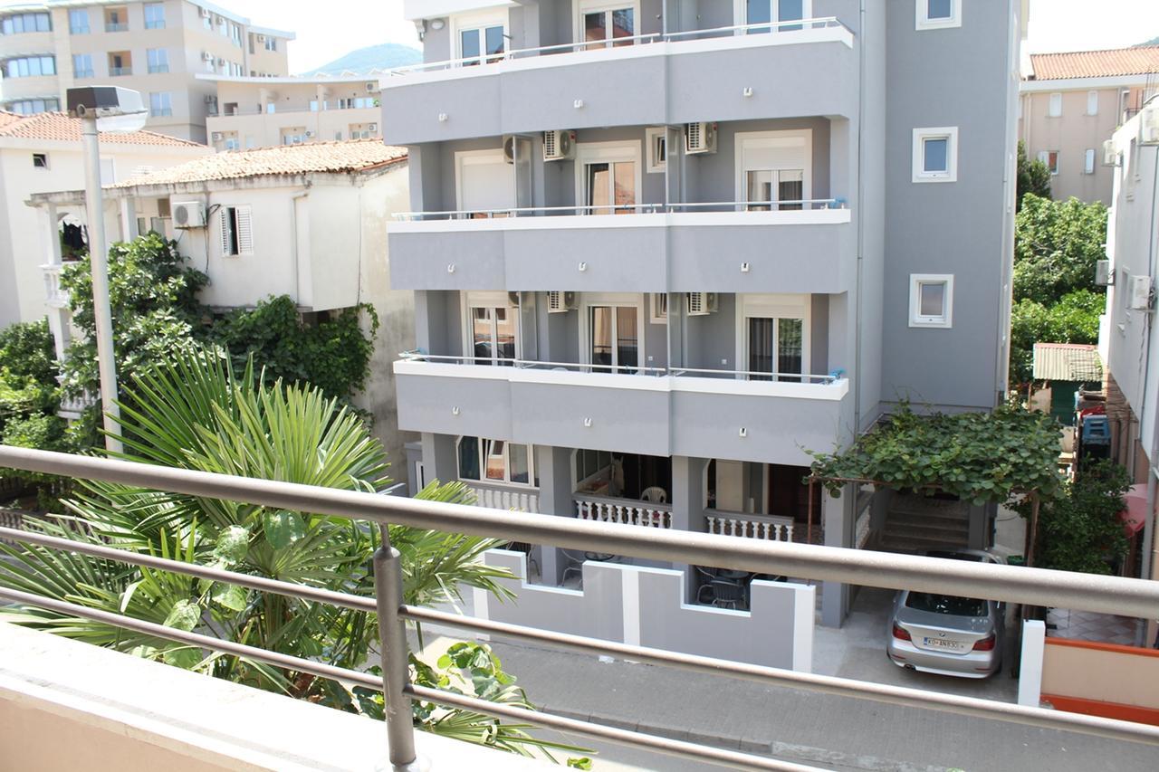 Apartments Mare Budva Bilik gambar